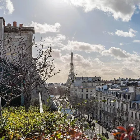 Veeve - Rooftop Views Of The Arc De Triomphe Apartment *