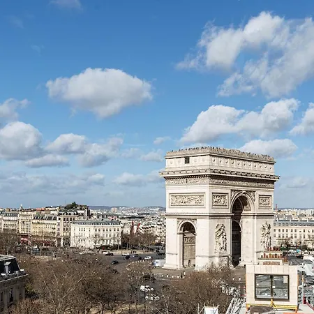 Veeve - Rooftop Views Of The Arc De Triomphe Apartment *